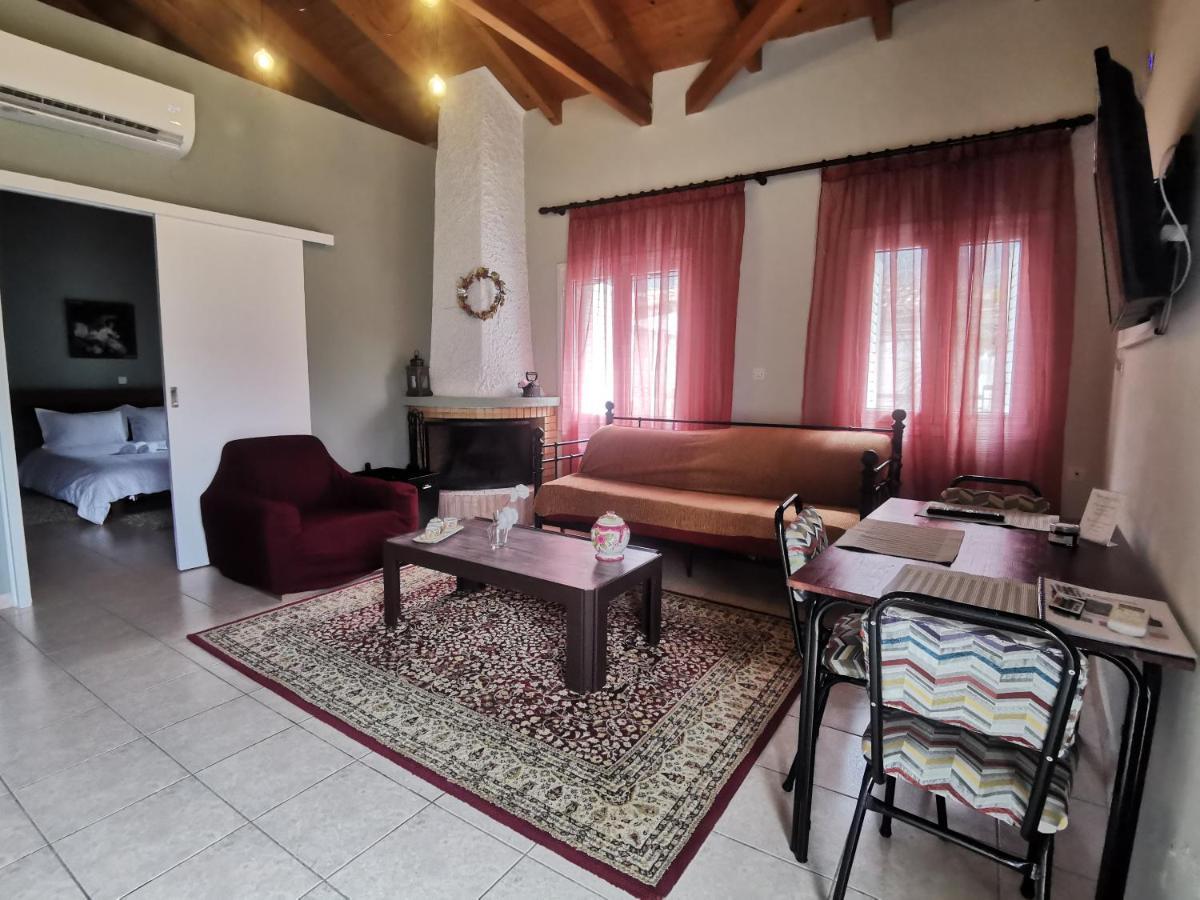 Thalia's Stone House Ferienhaus Ipsilantis